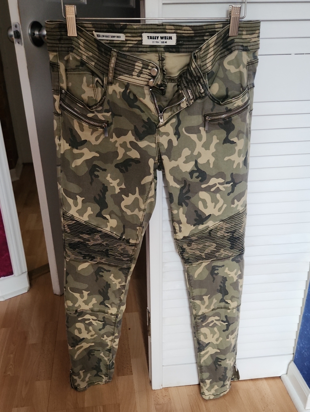 Tally Weijl Women's Camo Skinny Jeans - Olive